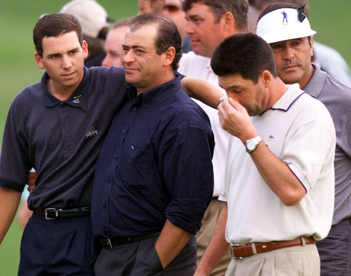 Sergio García, Constantino Rocca, Darren Clarke, Jose María Olazabal y Seve Ballesteros, en el Volvo Masters European Tour de 1999. / DESMOND BOYLAN (REUTERS)